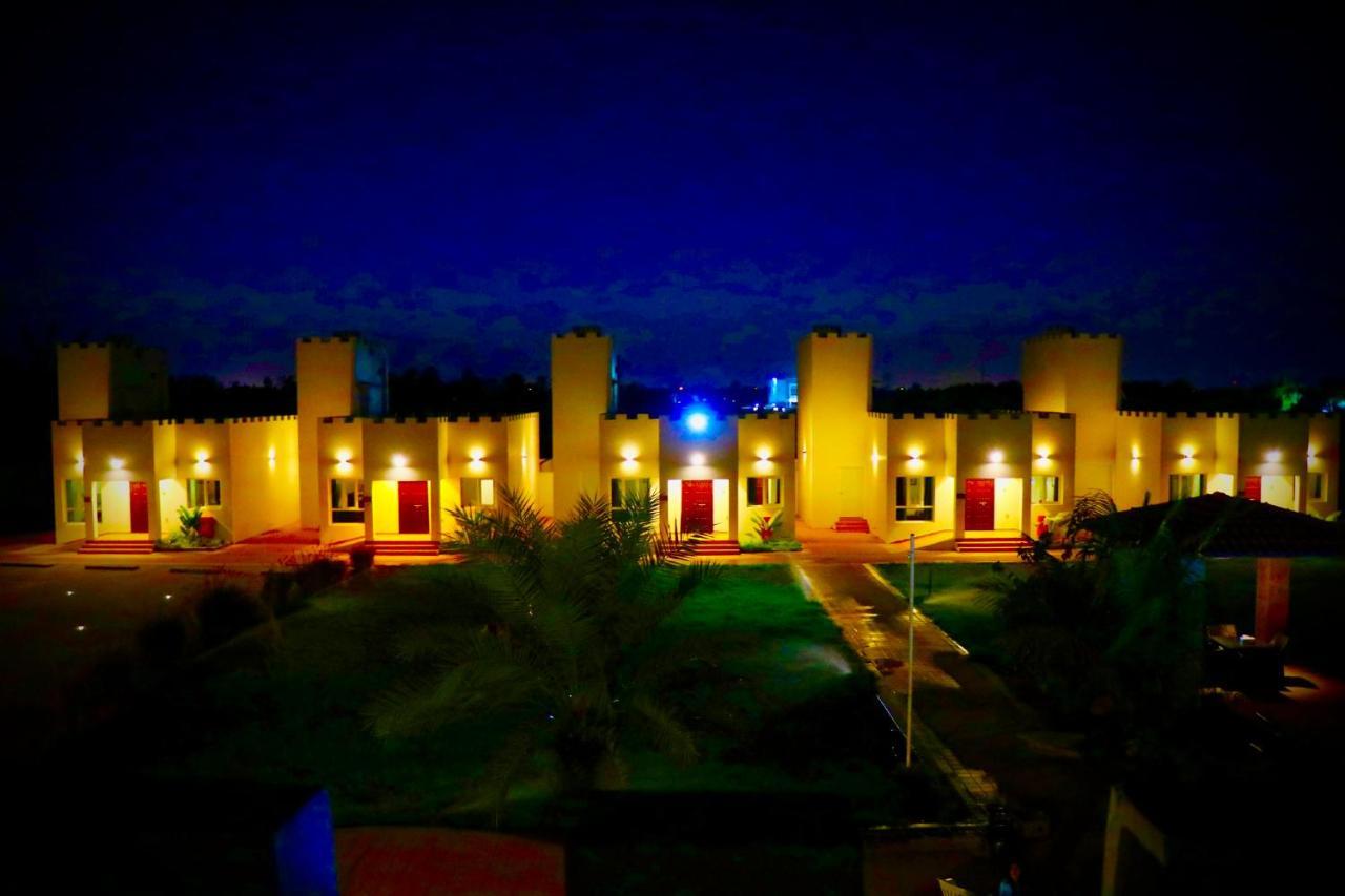 Coastline Resort Mussanah Exterior photo