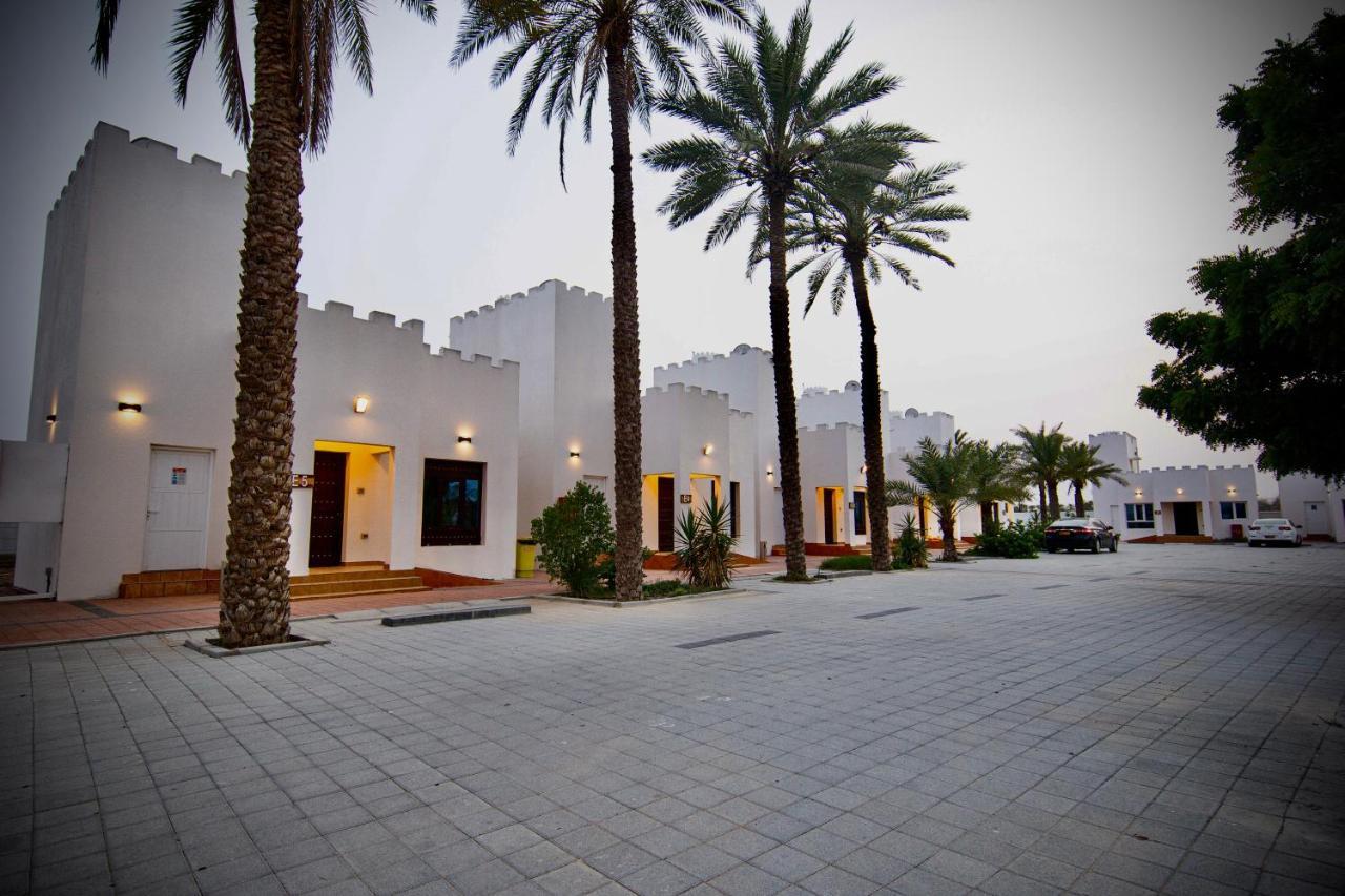 Coastline Resort Mussanah Exterior photo